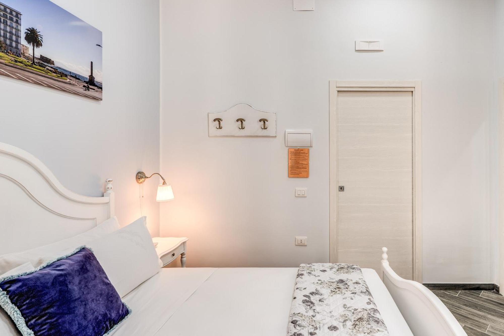 Agora Borsa Hotel Naples Exterior photo